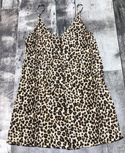 Load image into Gallery viewer, Wilfred Free cream/brown slip dress - Hers size XS
