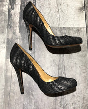 Load image into Gallery viewer, Badgley Mischka black/grey heels - Hers size 8
