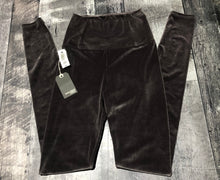 Load image into Gallery viewer, Wilfred Free grey velvet leggings - Hers size XS
