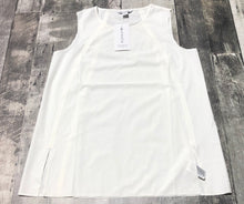 Load image into Gallery viewer, Athleta white athletic tank top - Hers size M
