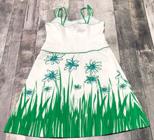 Load image into Gallery viewer, Nine West white/green/blue dress - Hers size 8
