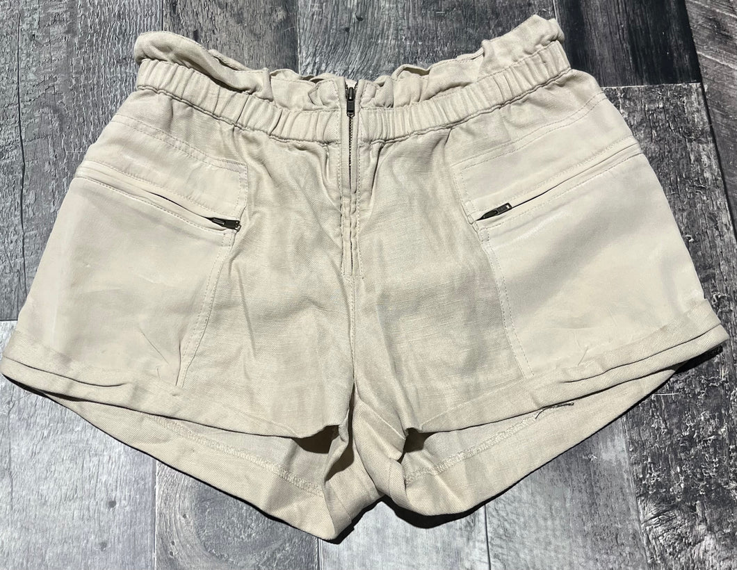 Wilfred cream shorts - Hers size 2