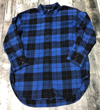 Load image into Gallery viewer, Wilfred Free black/blue button up plaid shirt - Hers size 1
