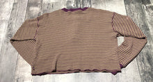 Load image into Gallery viewer, TNA purple/green long sleeve crop top - Hers size 2XS
