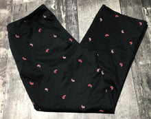 Load image into Gallery viewer, Liz Claiborne black/red low rise cropped pants - Hers size 8
