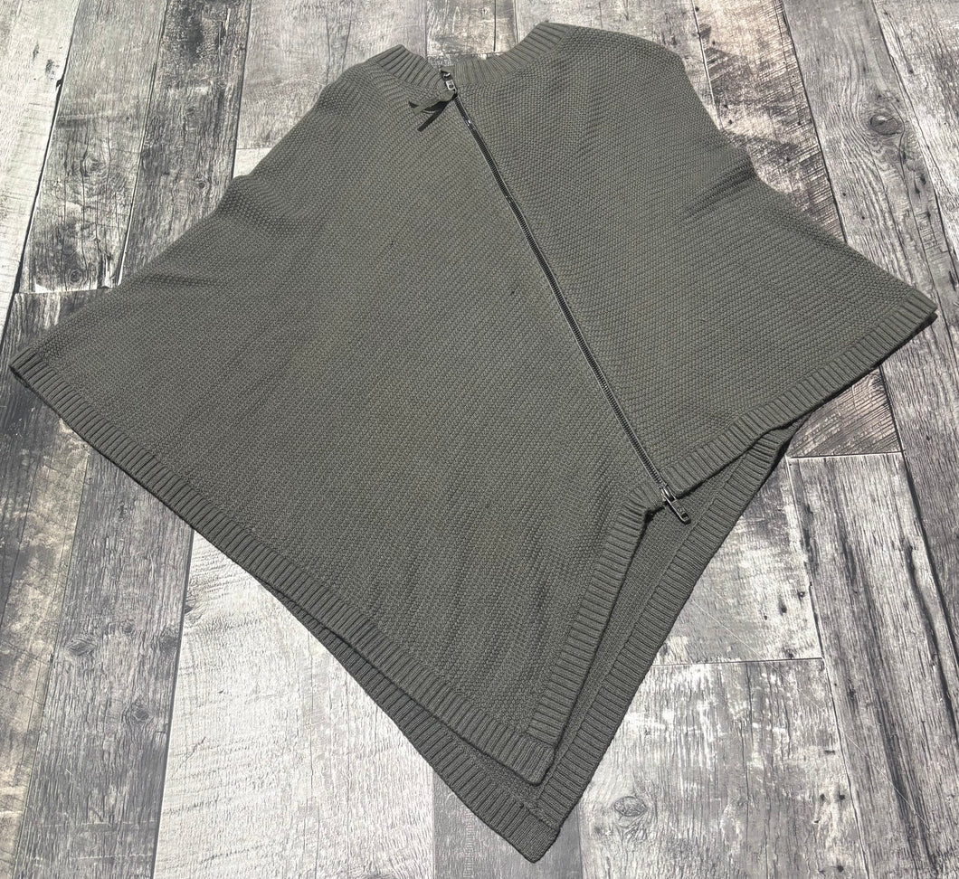 lululemon grey poncho - Hers size approx S