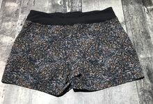 Load image into Gallery viewer, Athleta black/multi colour athletic shorts - Hers size 12
