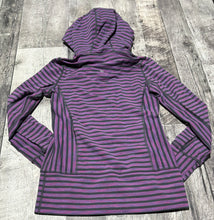 Load image into Gallery viewer, lululemon purple/dark purple hoodie - Hers size 4
