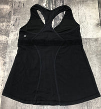 Load image into Gallery viewer, lululemon black athletic tank top - Hers size 8

