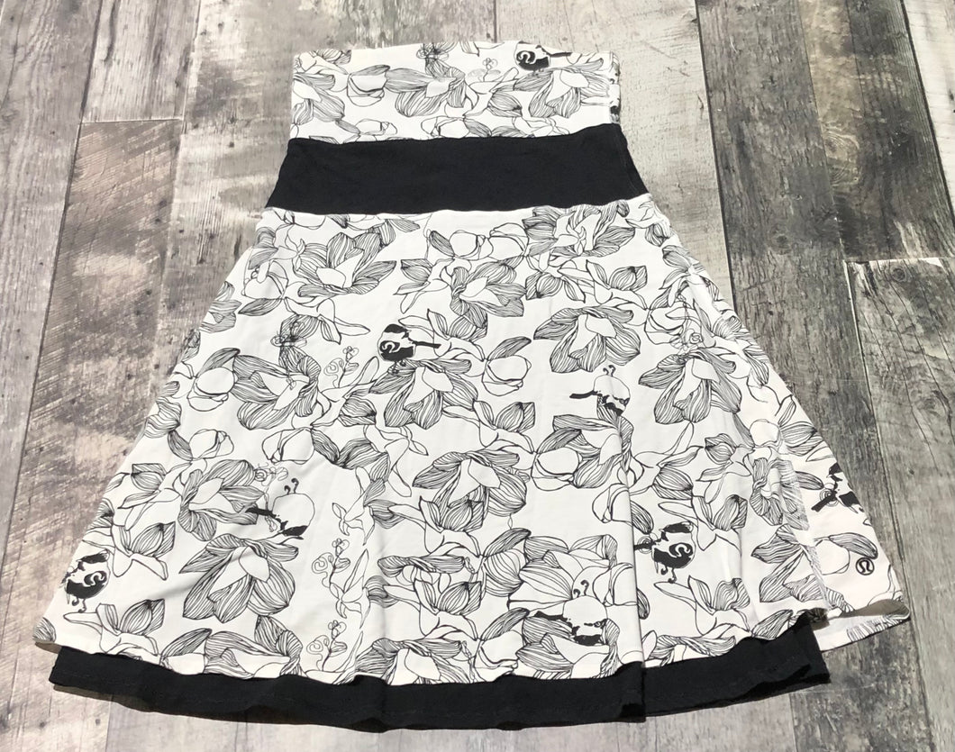 lululemon black/white strapless dress - Hers size approx S