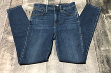 Load image into Gallery viewer, Madewell blue high rise skinny jeans - Hers size 24
