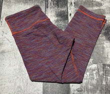 Load image into Gallery viewer, lululemon purple/orange capris - Hers size 4
