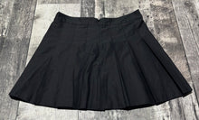 Load image into Gallery viewer, Sunday Best black short skirt - Hers size 0
