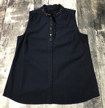 Load image into Gallery viewer, J.Crew navy tank blouse - Hers size 6
