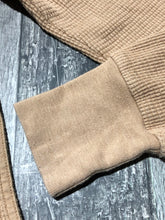 Load image into Gallery viewer, TNA light brown cropped long sleeve - Hers size S
