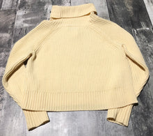 Load image into Gallery viewer, Wilfred Free pale yellow crop heavy knit turtleneck sweater - Hers size XS
