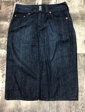 Load image into Gallery viewer, True Religion dark blue mid length denim skirt 27
