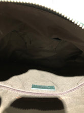 Load image into Gallery viewer, Matt &amp; Nat dark green purse

