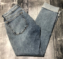 Load image into Gallery viewer, Rag &amp; Bone light blue mid rise straight leg cuffed jeans - Hers size 25
