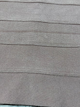 Load image into Gallery viewer, Babaton mauve bandage dress - Hers size S
