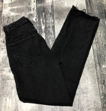 Load image into Gallery viewer, Pacsun black high rise dad jeans - Hers size 23
