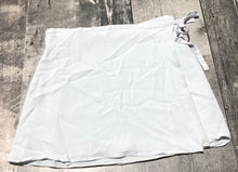Load image into Gallery viewer, Sunday Best white wrap short skirt - Hers size M
