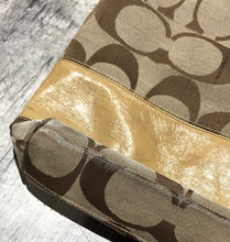 Load image into Gallery viewer, Coach brown/tan large purse
