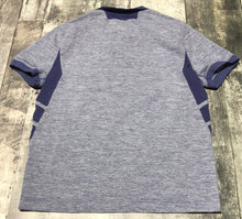 Load image into Gallery viewer, lululemon light purple/purple tshirt - His size L
