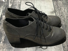 Load image into Gallery viewer, Design Lab gunmetal grey heel - Hers size 9.5
