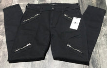 Load image into Gallery viewer, 7 for all mankind black high rise skinny pants - Hers size 28
