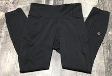 Load image into Gallery viewer, lululemon black leggings - Hers size 2
