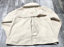 Load image into Gallery viewer, lululemon cream light jacket - Hers size 12
