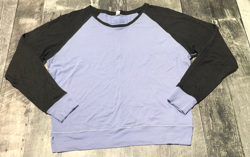 lululemon purple/black long sleeve - Hers size 4
