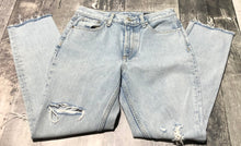 Load image into Gallery viewer, Rag &amp; Bone light blue ripped high rise jeans - Hers size 26
