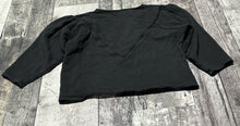 Load image into Gallery viewer, Joie black crop shirt - Her size M
