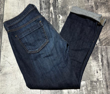 Load image into Gallery viewer, Citizens of Humanity dark blue mid rise cropped ankle jeans - Hers size 29
