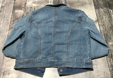 Load image into Gallery viewer, Sam Edelman blue crop denim jacket - Hers size M
