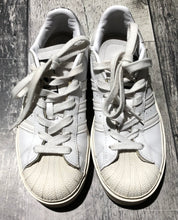 Load image into Gallery viewer, Adidas white/cream sneaker - Hers size 5.5
