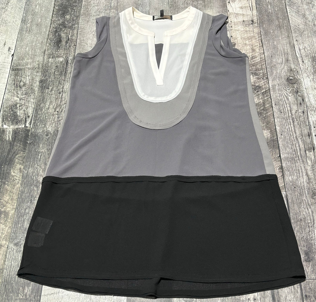 BCBG white/grey blouse tank top - Hers size L