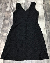 Load image into Gallery viewer, Donna black mid length dress - Hers size M
