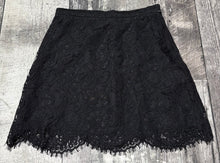 Load image into Gallery viewer, Wilfred black lace skirt - Hers size 4
