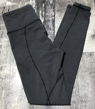 Load image into Gallery viewer, lululemon grey high rise leggings - Hers size 6

