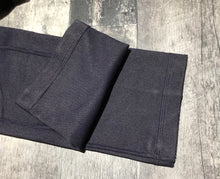 Load image into Gallery viewer, lululemon purple leggings - Hers size 6
