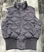 Load image into Gallery viewer, Talula grey puffer vest - Hers size S
