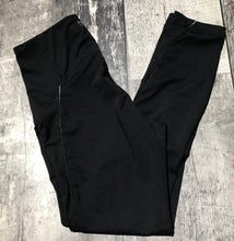 Load image into Gallery viewer, Freddy black high rise leggings - Hers size 4

