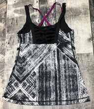 Load image into Gallery viewer, lululemon black/white/purple athletic tank top - Hers size 6
