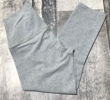 Load image into Gallery viewer, lululemon light grey cropped leggings - Hers size approx S

