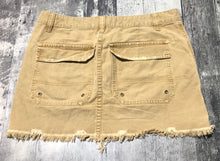 Load image into Gallery viewer, Free People brown mini skirt - Hers size 30
