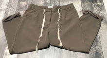 Load image into Gallery viewer, Wilfred brown mid rise cuffed pants - Hers size 6
