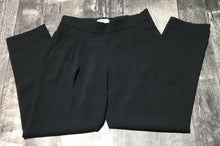 Load image into Gallery viewer, Babaton black high rise pants - Hers size 2
